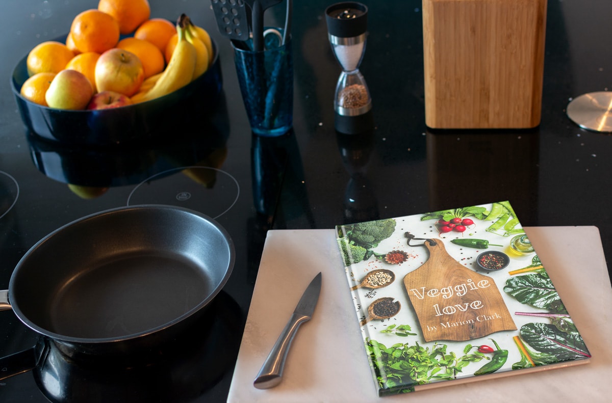 Photo-book-cover-ideas-Cook-book-classic