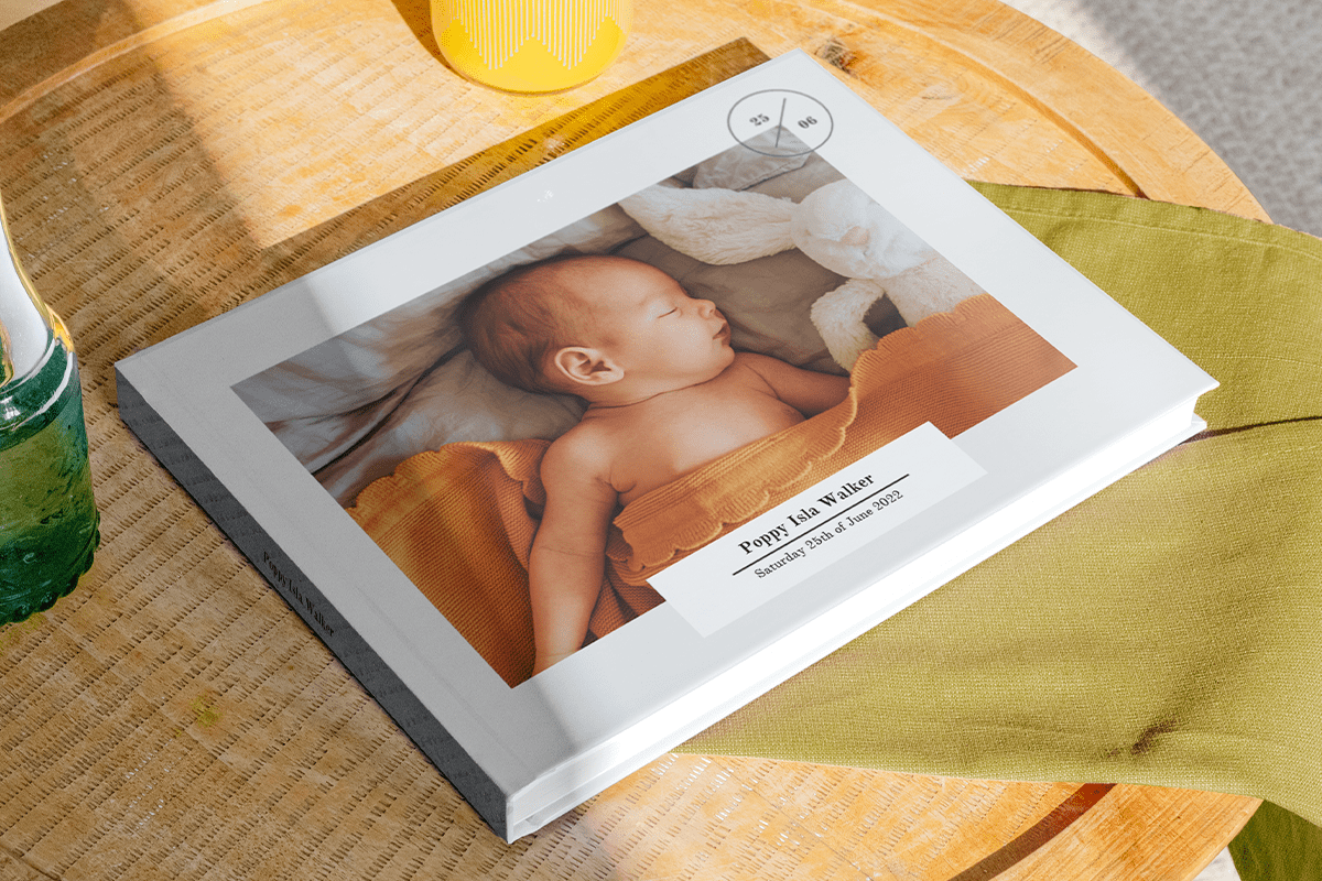 Create baby's first photo album with bonusprint