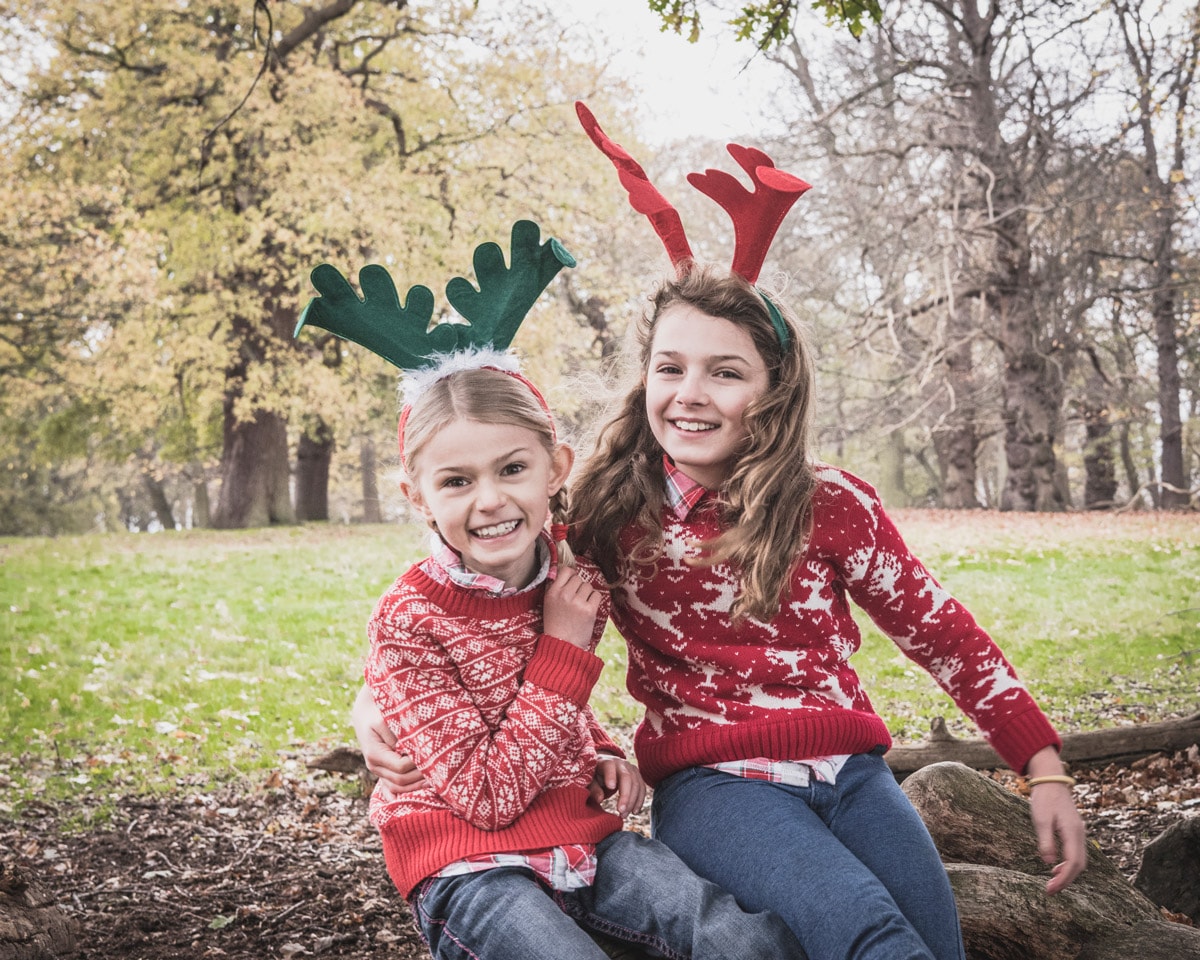 christmas card photo ideas matching outfits